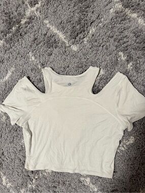 lululemon athletica White Cutout Cold-Shoulder Crop Top